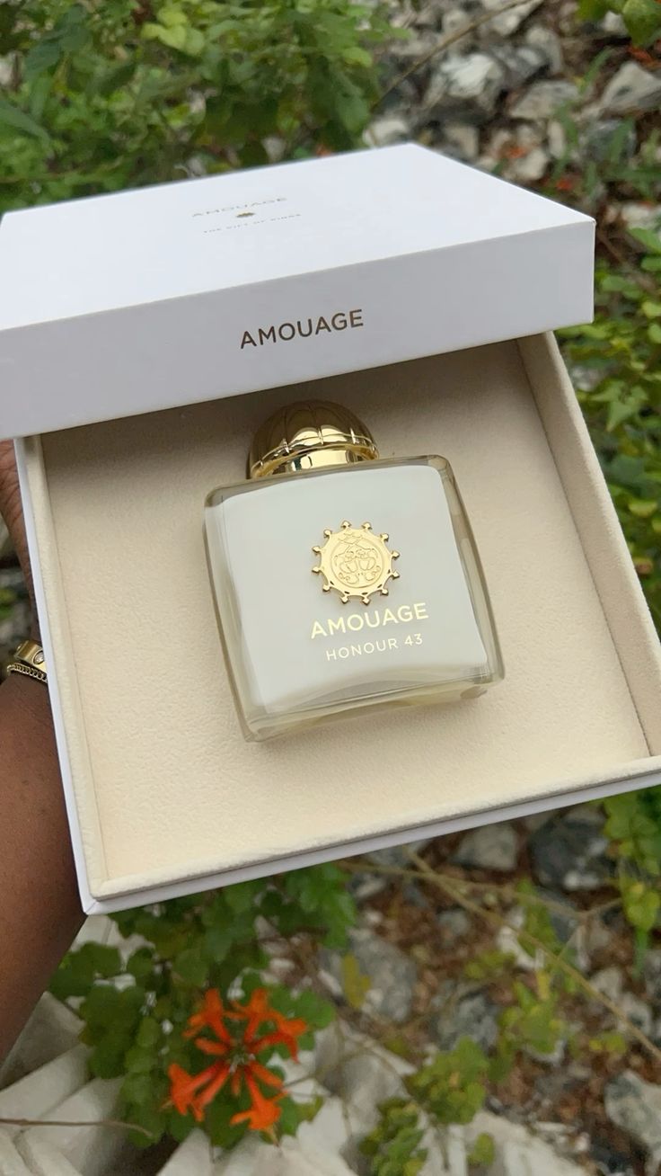 عطر (ادکلن) آمواج هانر 43 زنانه، 100 میل | Amouage Honour 43 Woman - Image 2